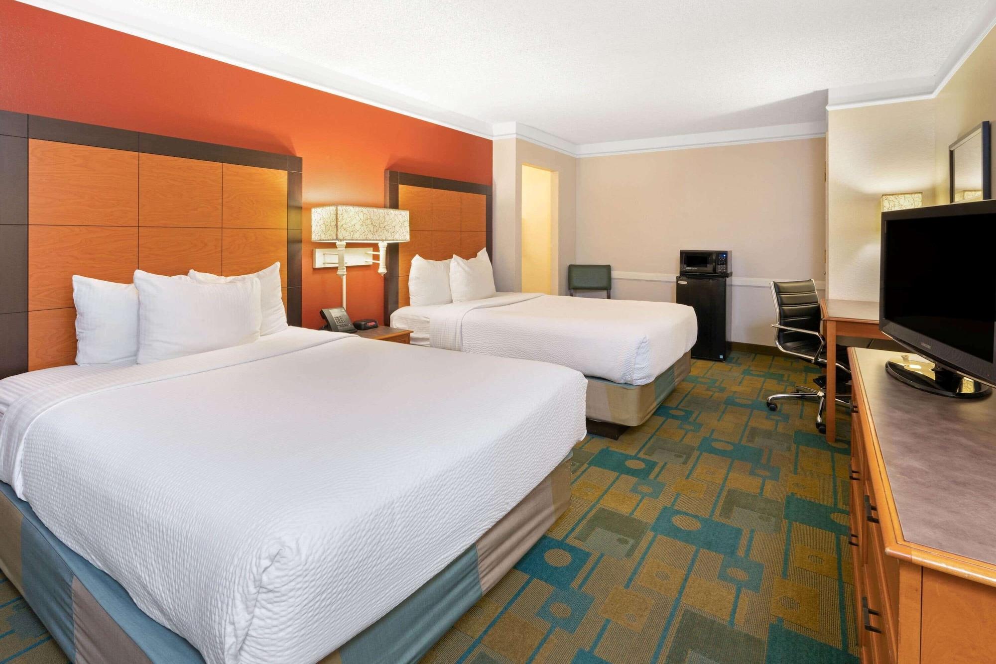 La Quinta Inn By Wyndham Phoenix Sky Harbor Airport Tempe Eksteriør bilde
