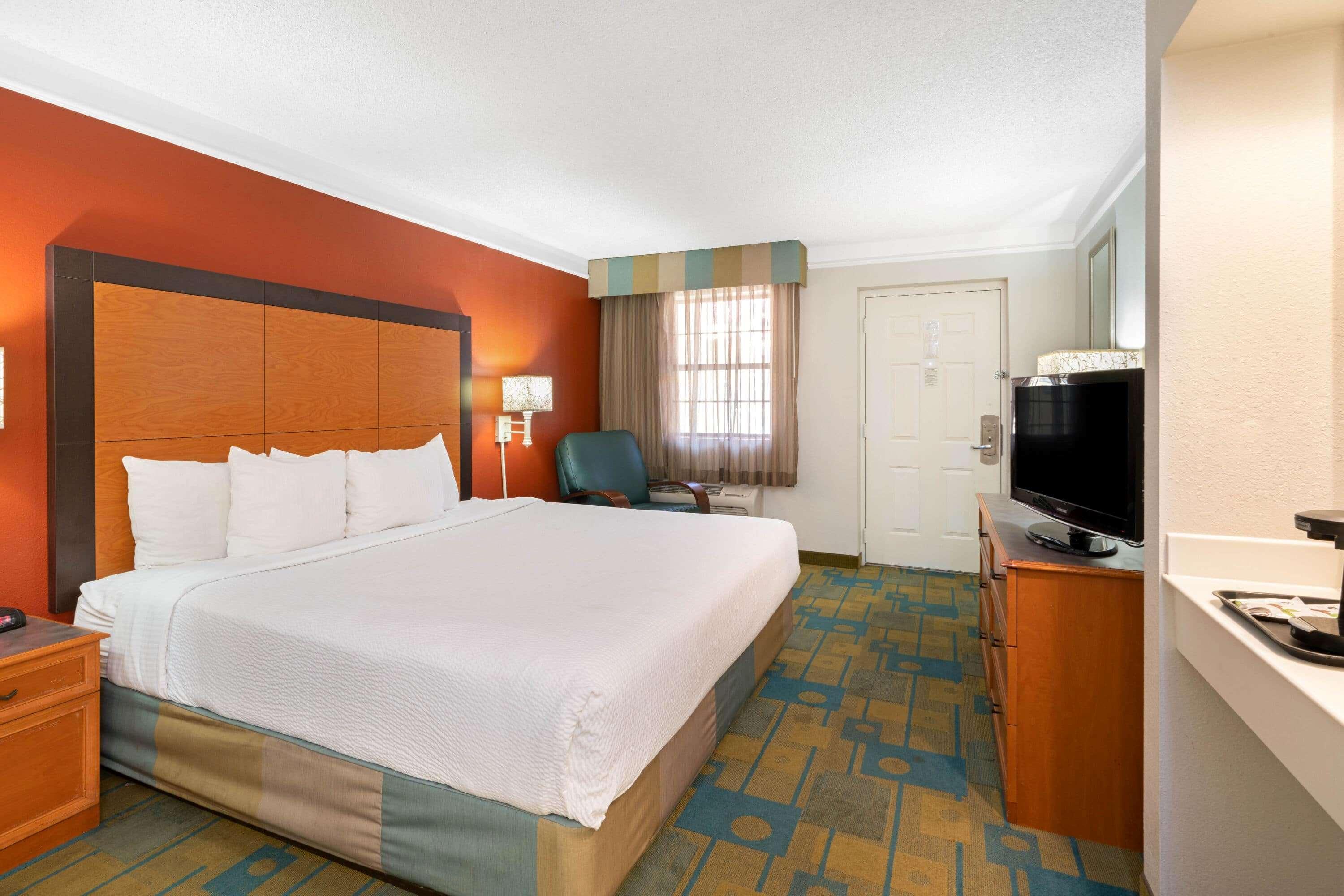La Quinta Inn By Wyndham Phoenix Sky Harbor Airport Tempe Eksteriør bilde