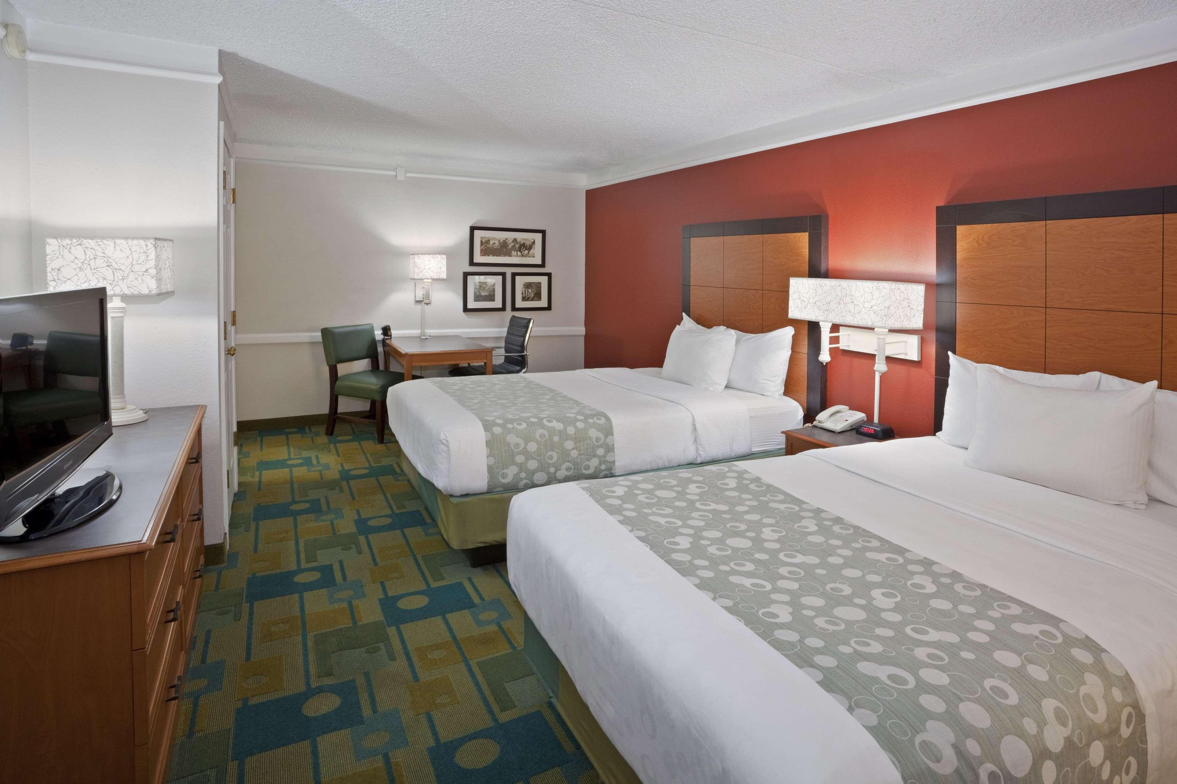 La Quinta Inn By Wyndham Phoenix Sky Harbor Airport Tempe Eksteriør bilde