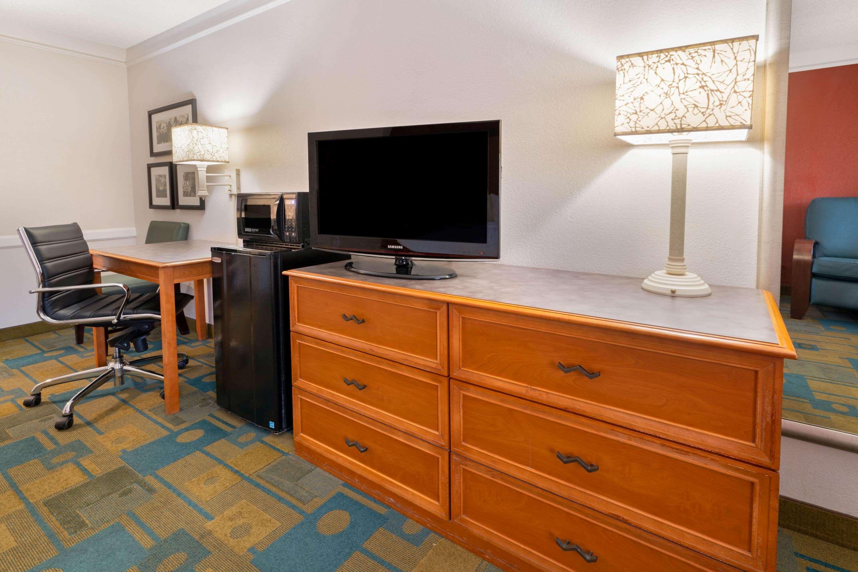 La Quinta Inn By Wyndham Phoenix Sky Harbor Airport Tempe Eksteriør bilde