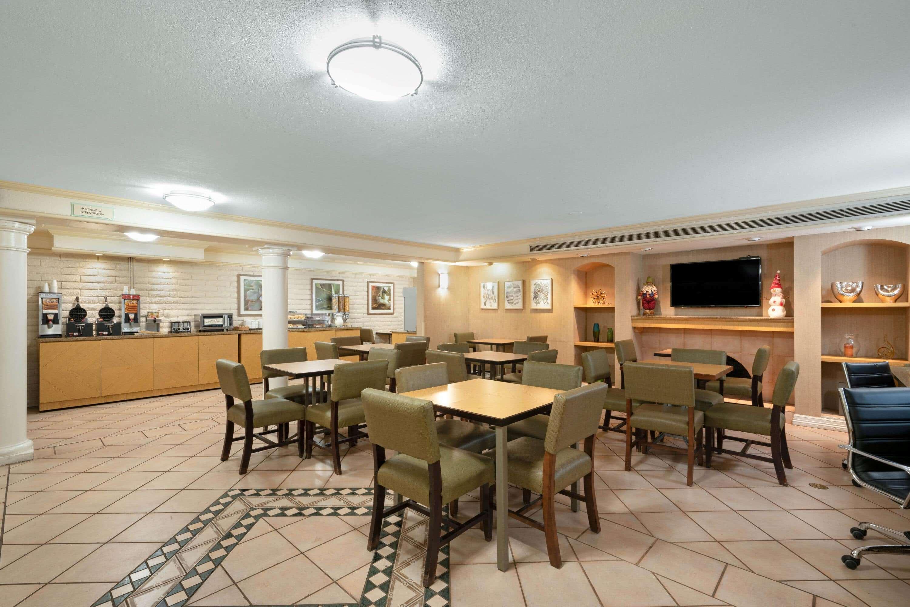 La Quinta Inn By Wyndham Phoenix Sky Harbor Airport Tempe Eksteriør bilde