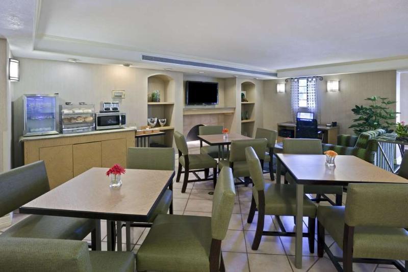 La Quinta Inn By Wyndham Phoenix Sky Harbor Airport Tempe Eksteriør bilde